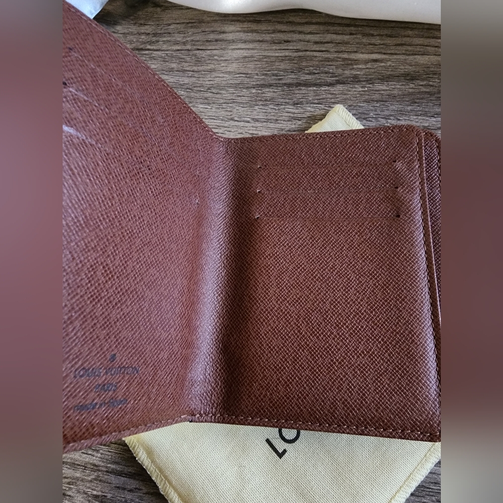 Louis Vuitton Monogram Black and Gold Wallet - Picture 8 of 16